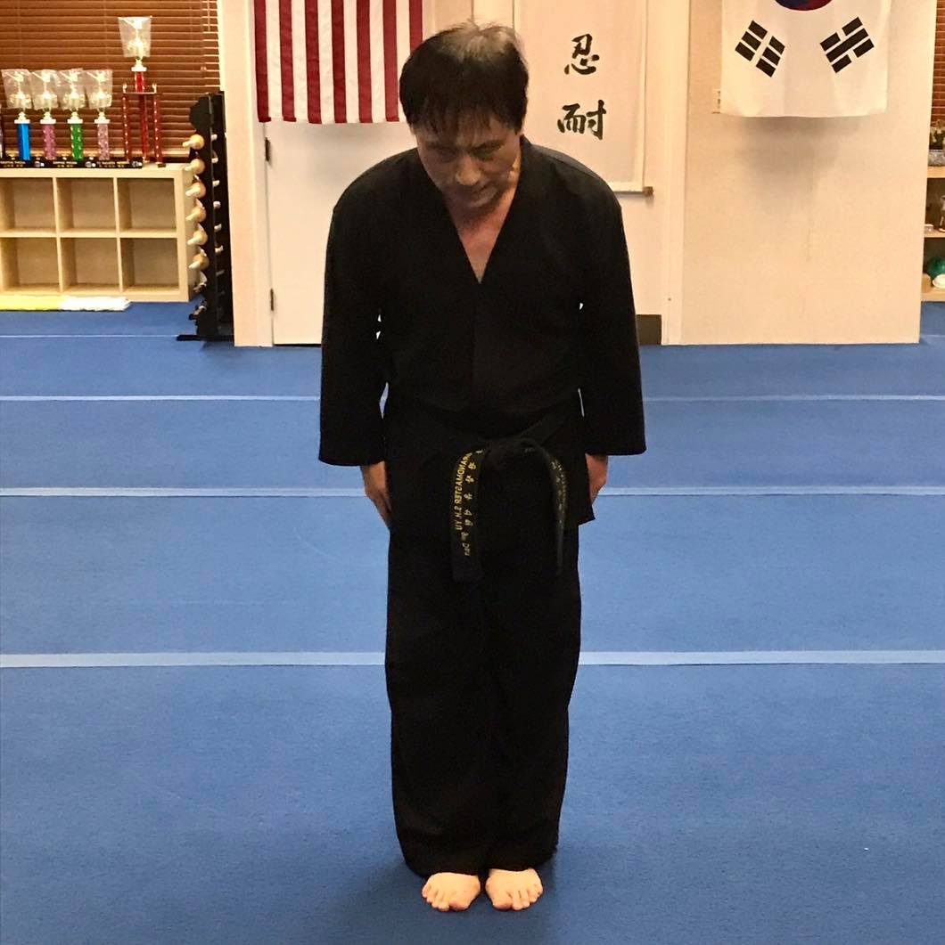 Master S.H. Yu Bowing